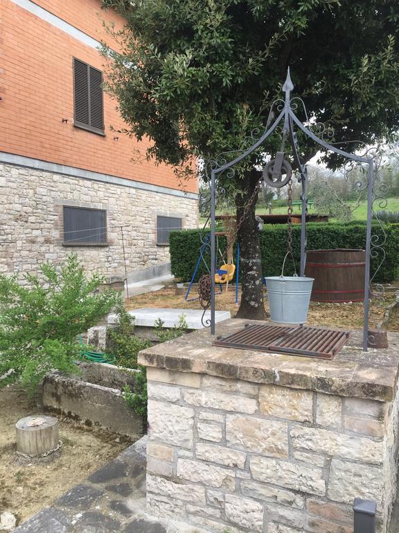 Appartamento Dell Agriturismo Pane E Olio Todi Exteriör bild